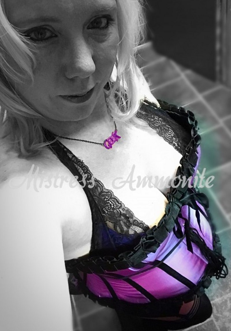 A photo of Mistress Ammonite a UK Mistress and Dominatrix in Basingstoke